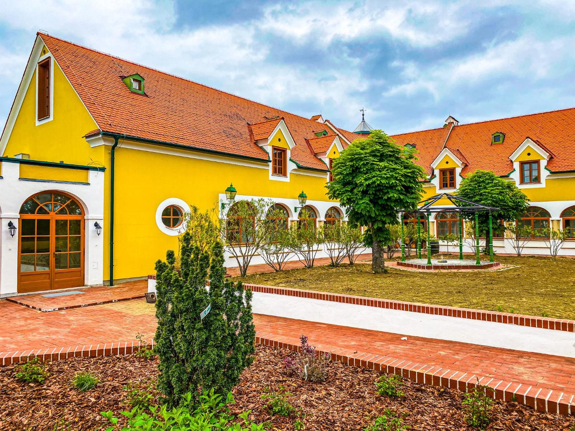 Hotel Roemerstein Fürstenfeld Exteriér fotografie